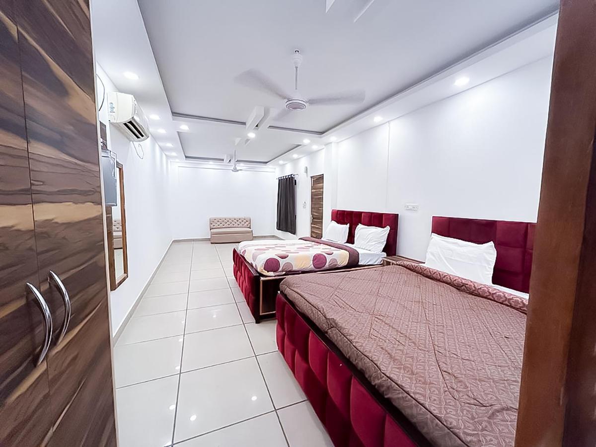 Roomshala 013 Js Garden - Near Jaypee Hospital Noida Exterior foto